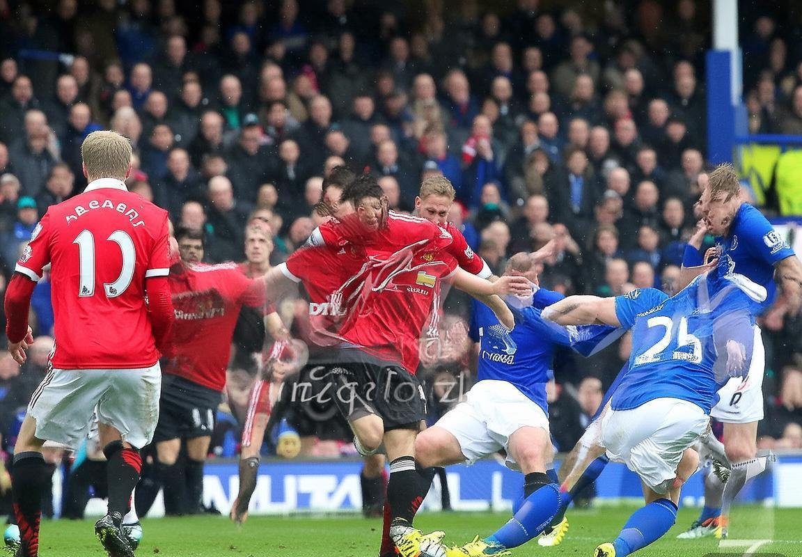 2015-2016英超经典对决：埃弗顿VS曼联激情战回顾(图2)