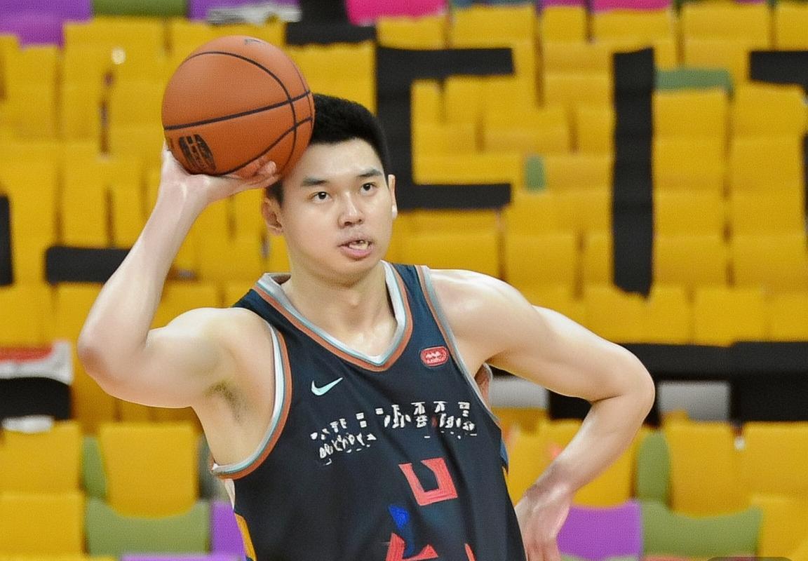 NBA常规赛精彩对决：火箭逆转篮网，战术解析与未来展望